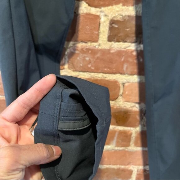 Lululemon Commission Pant Slim Melanite Size 30 M5439S Warpstreme 30” inseam - Picture 5 of 8